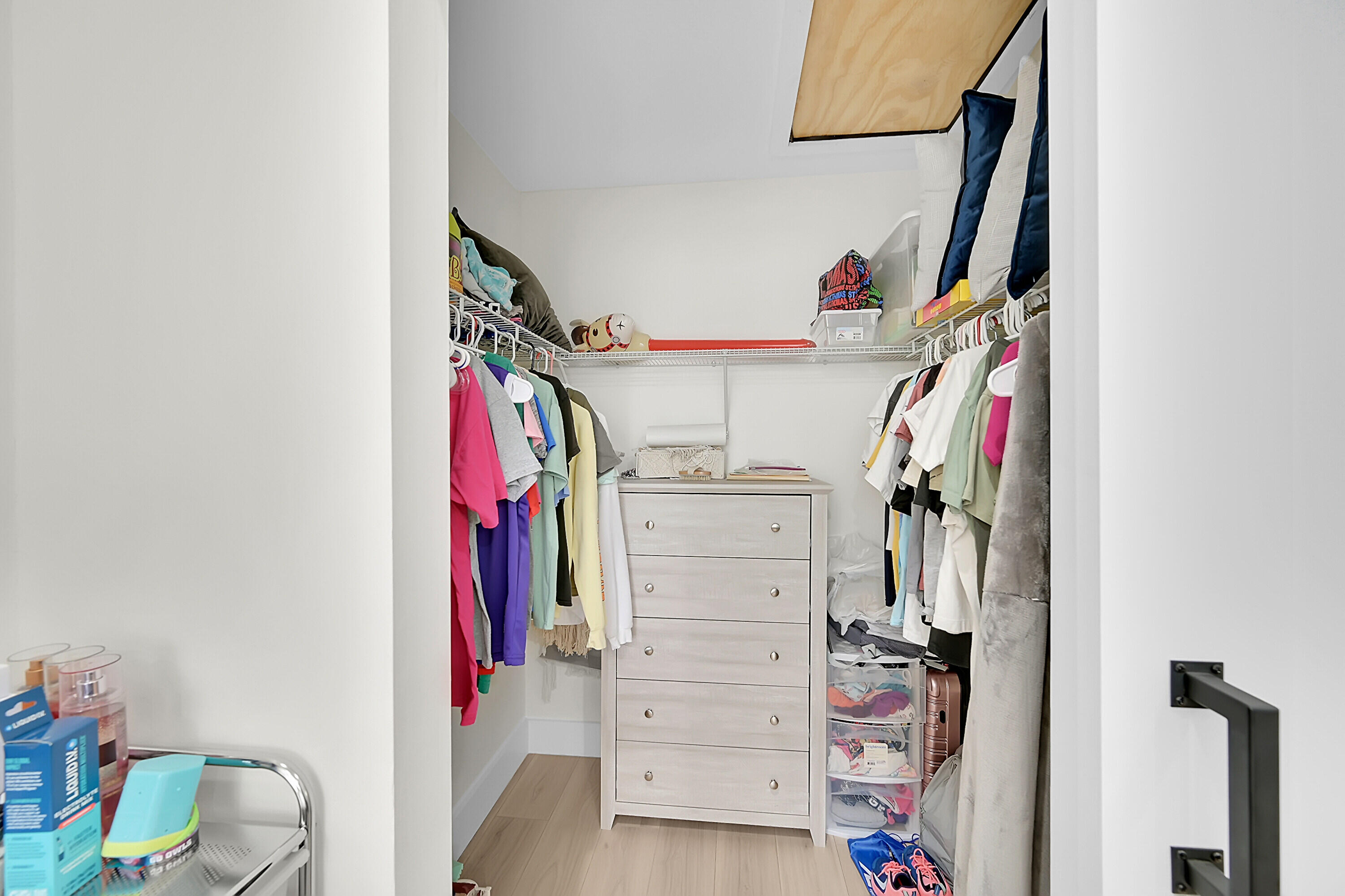 PLEASANT LAKES - Residential