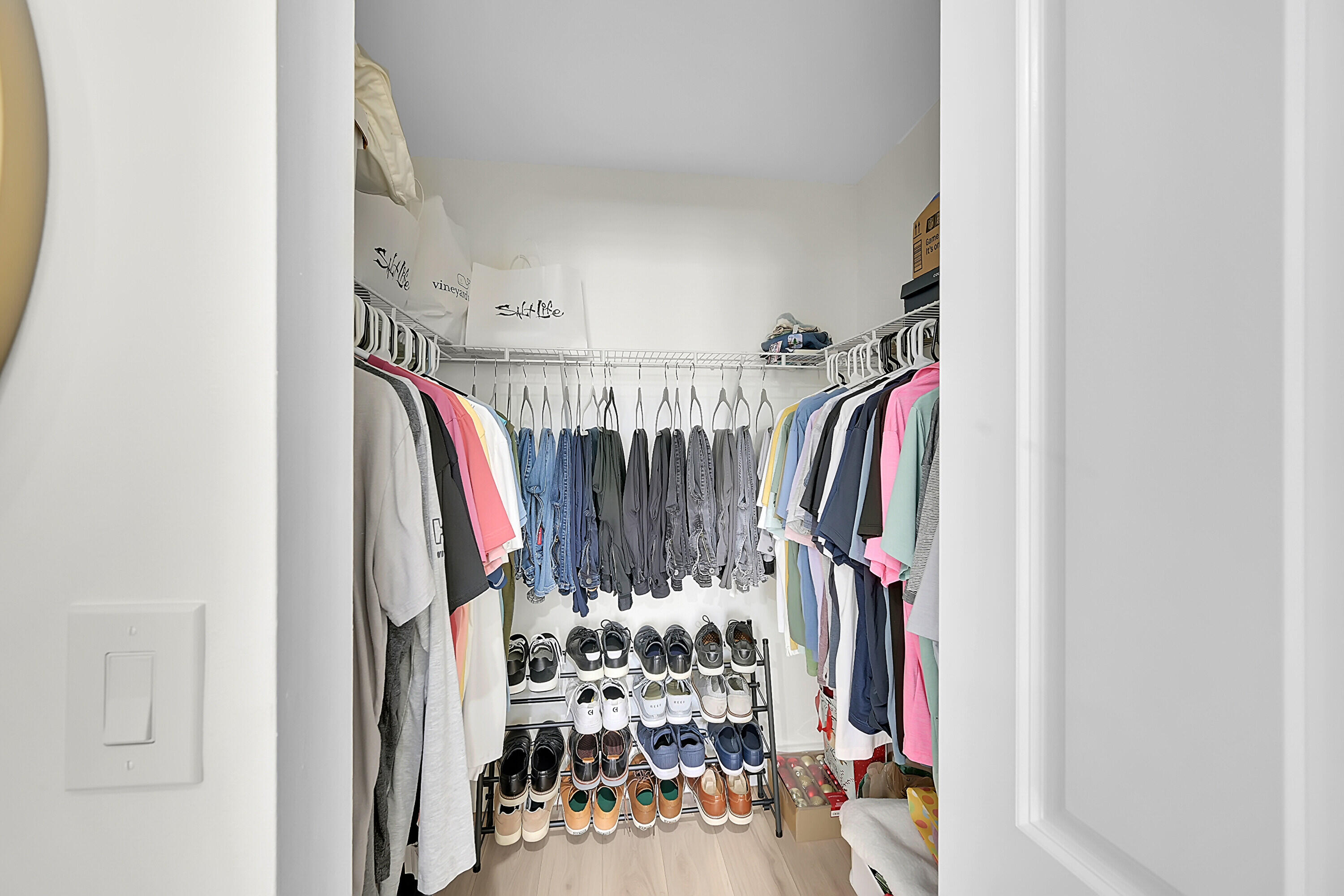 PLEASANT LAKES - Residential