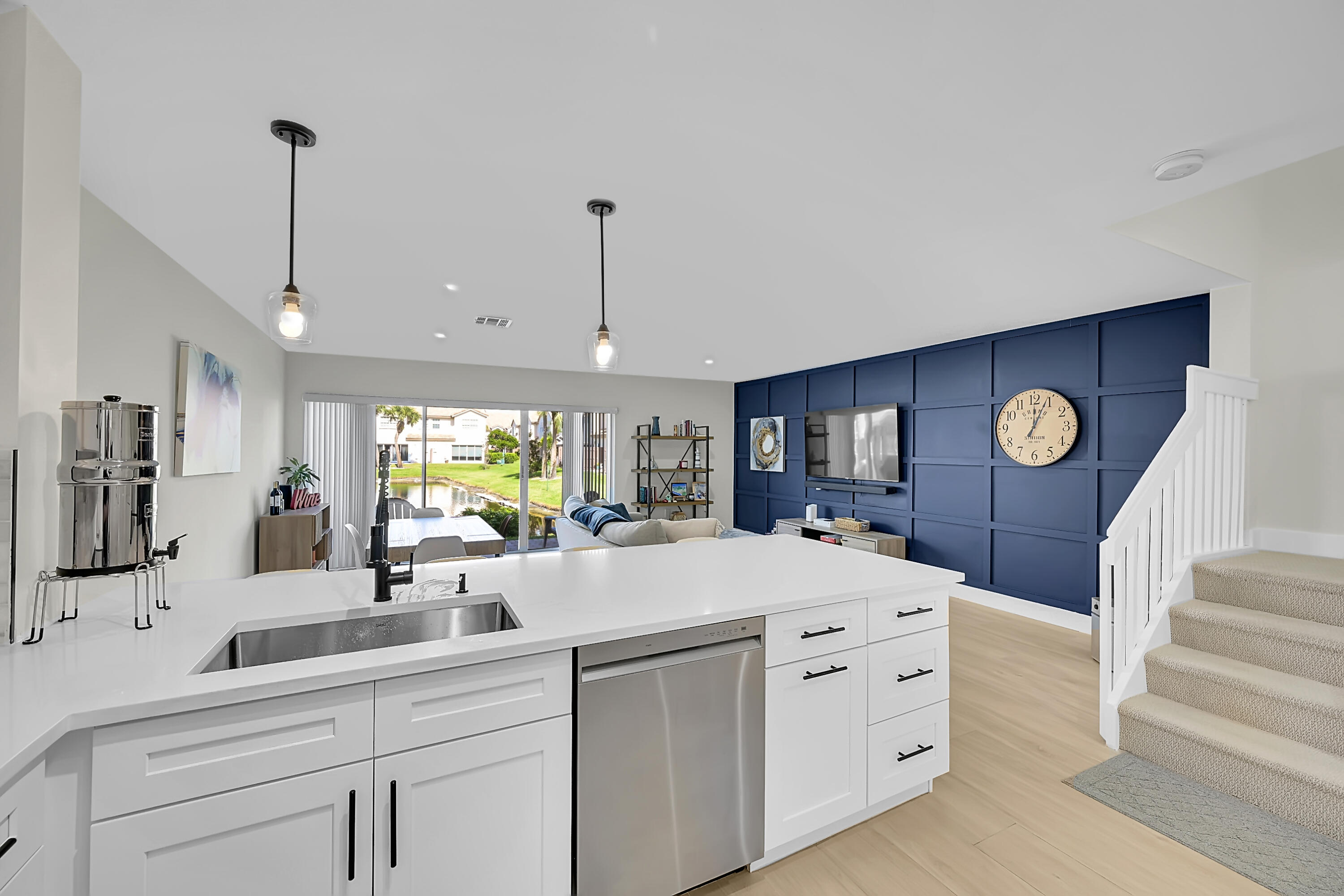 PLEASANT LAKES - Residential