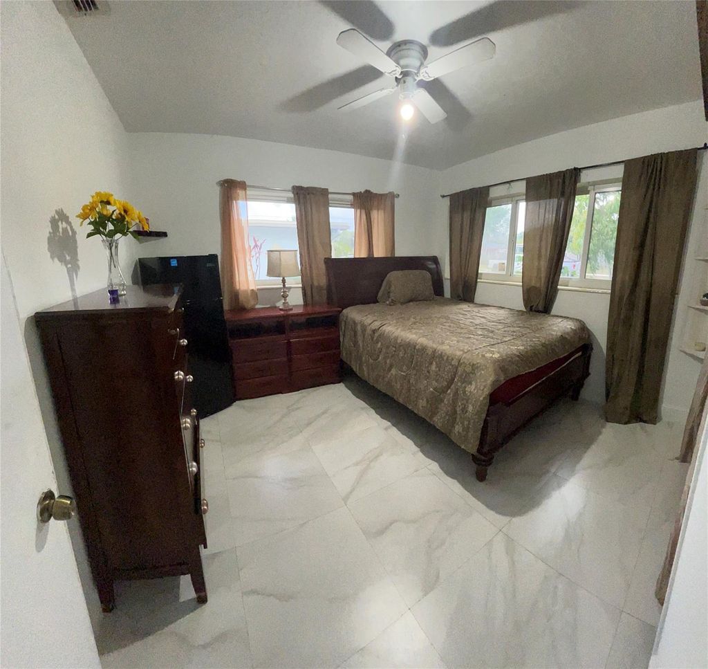 Photo of 748 W Dayton Circle, Fort Lauderdale, FL 33312 (MLS # F10464542)