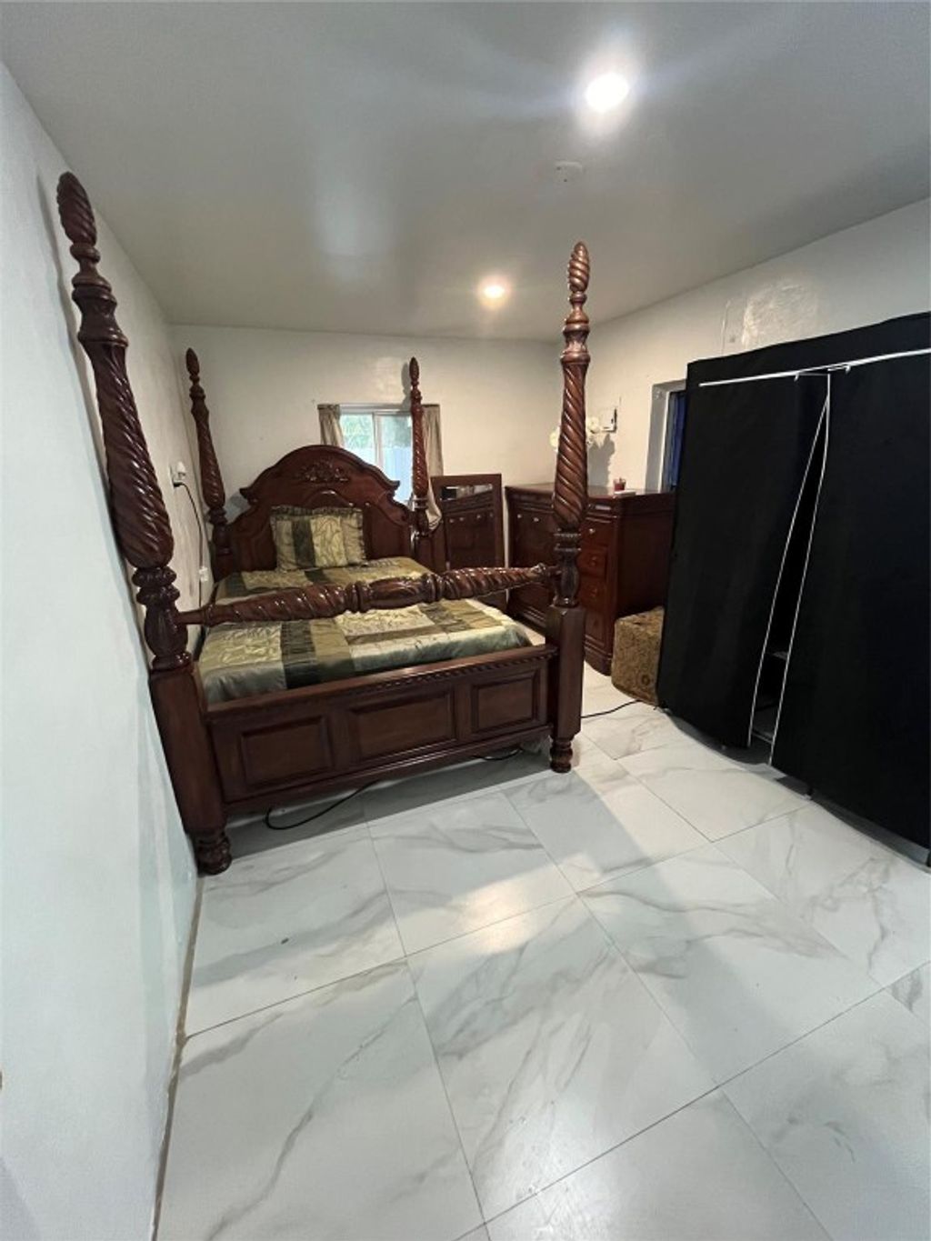 Photo of 748 W Dayton Circle, Fort Lauderdale, FL 33312 (MLS # F10464542)
