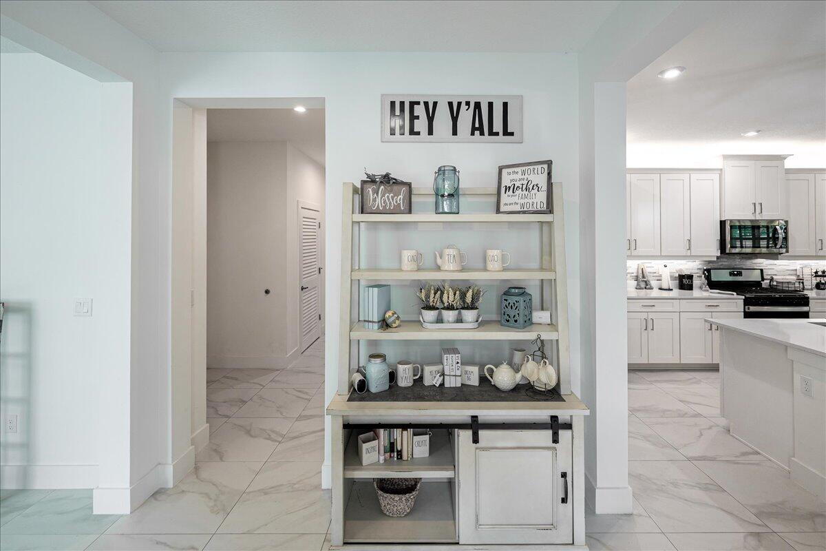 TELARO AT SOUTHERN GROVE - Residential