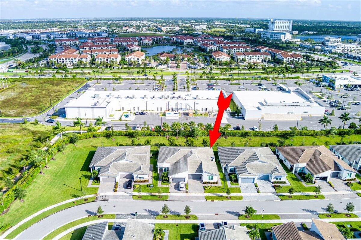 TELARO AT SOUTHERN GROVE - Residential