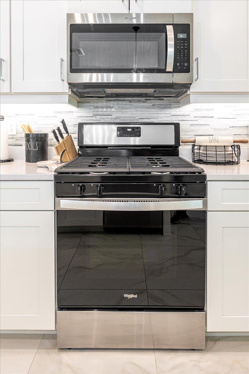 TELARO AT SOUTHERN GROVE - Residential