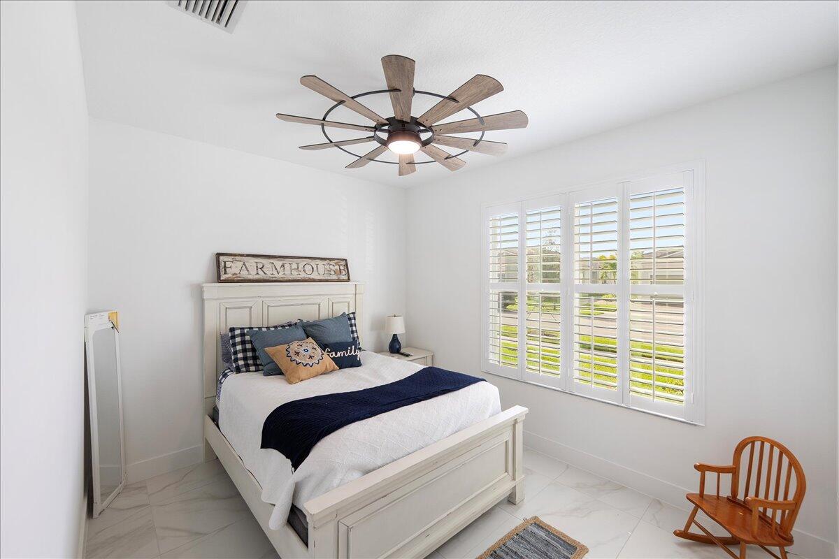 TELARO AT SOUTHERN GROVE - Residential