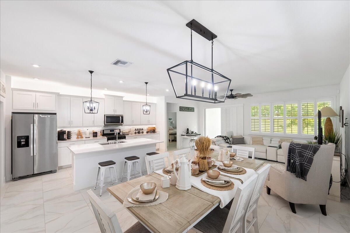 TELARO AT SOUTHERN GROVE - Residential