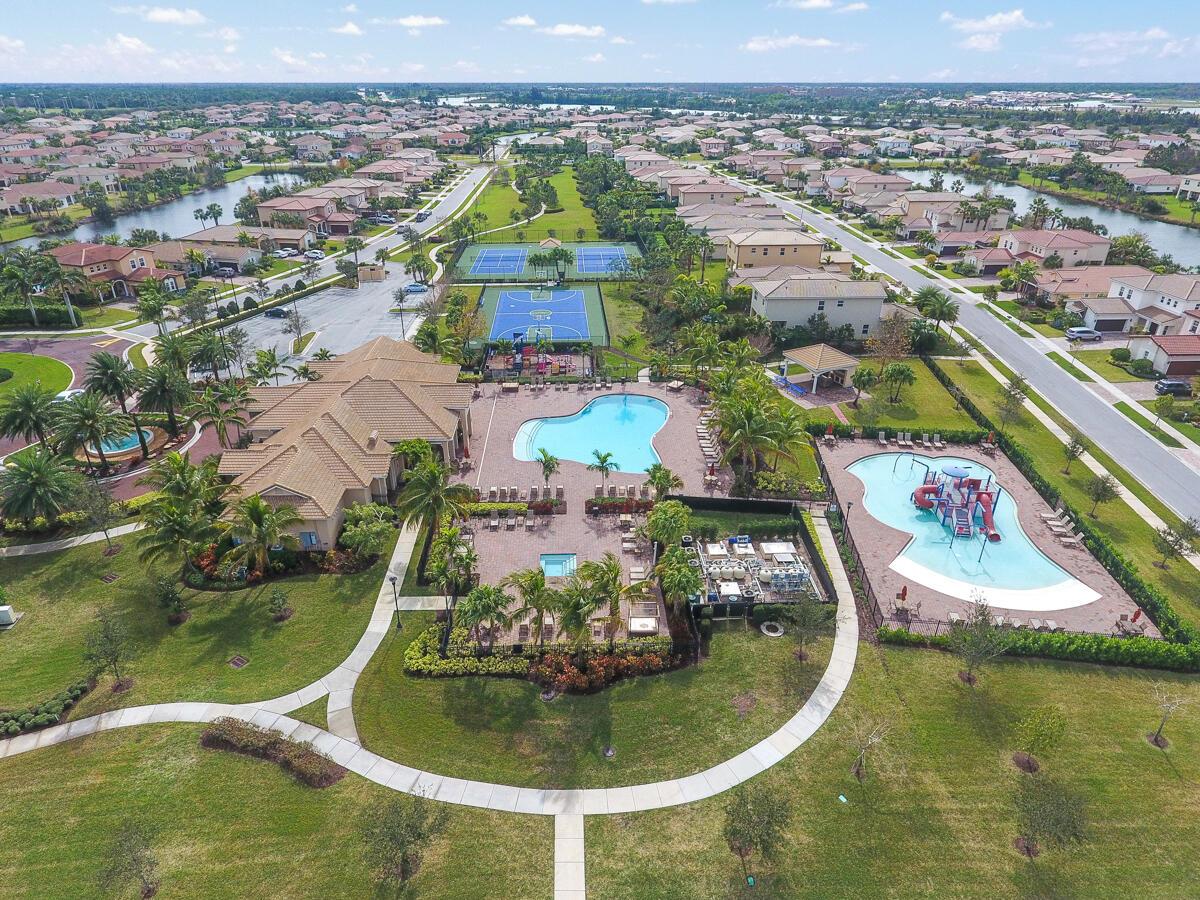 Rialto - Residential Lease