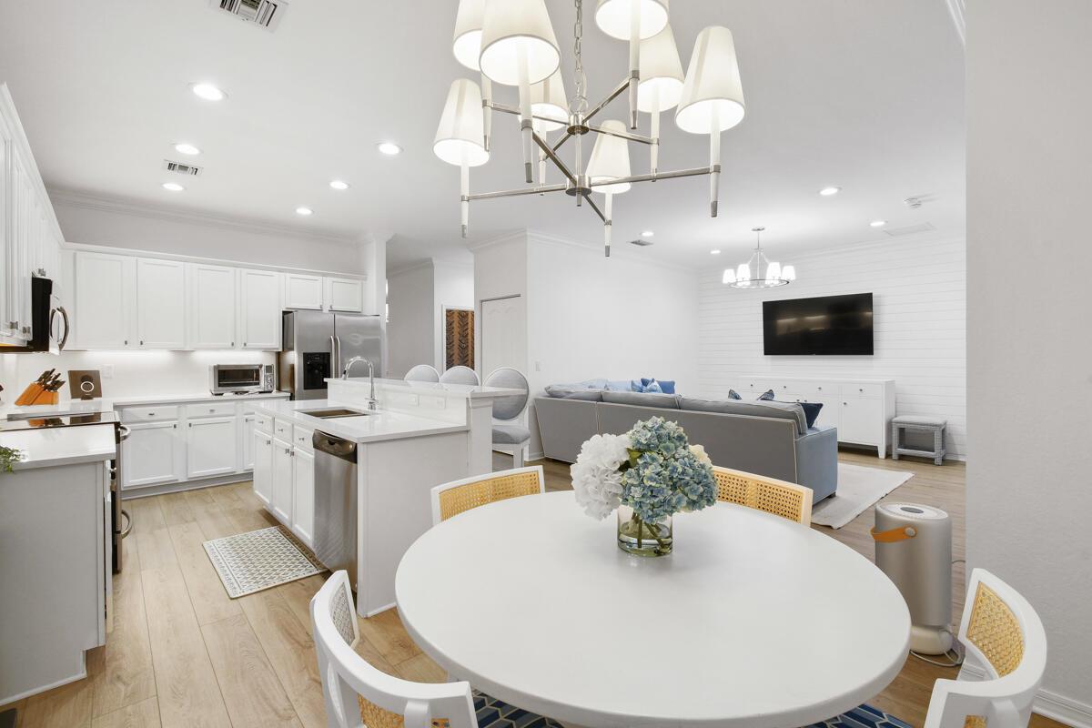 Rialto - Residential Lease