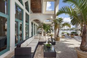 Tropic Isle - Residential