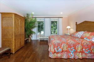 Tropic Isle - Residential