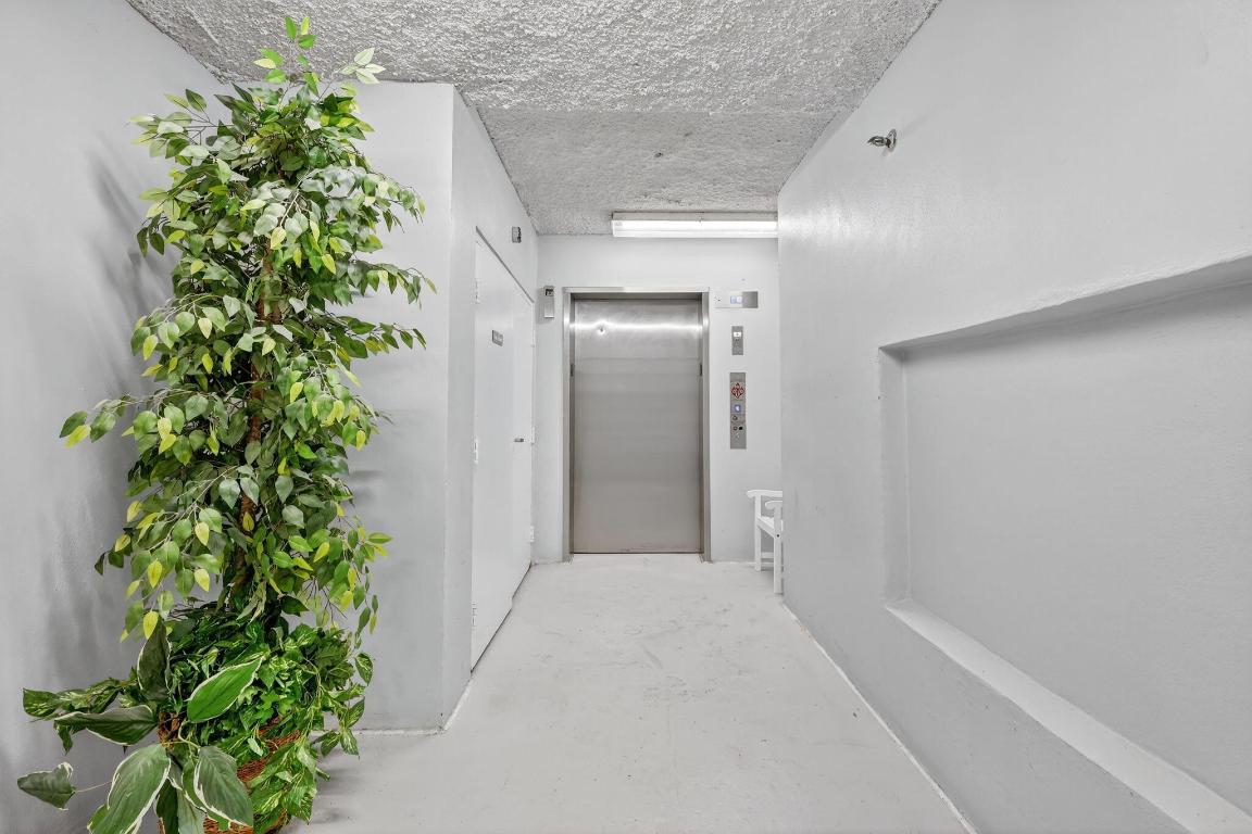 ADMIRALTY CONDO - Residential