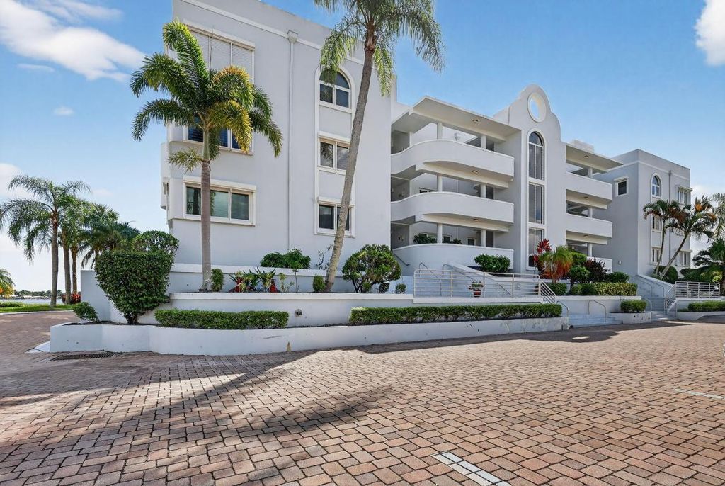 Photo of 1150 SW Chapman Way #308, Palm City, FL 34990 (MLS # R11134357)