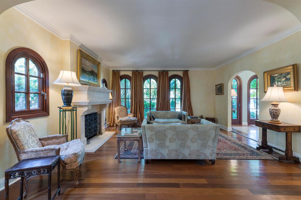 ROYAL PARK - Residential