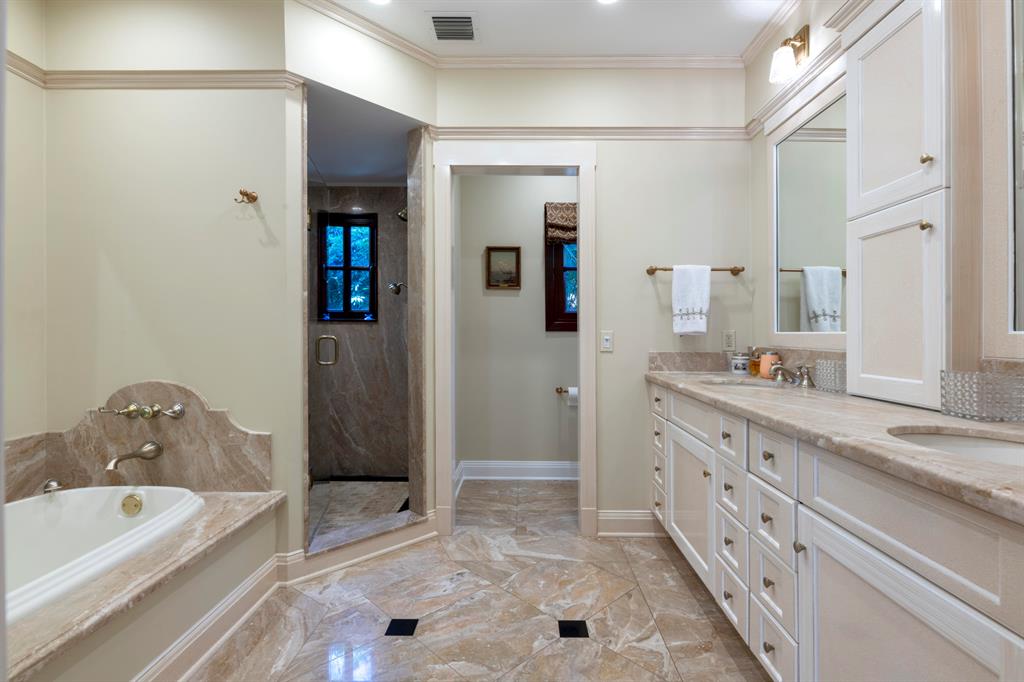 ROYAL PARK - Residential