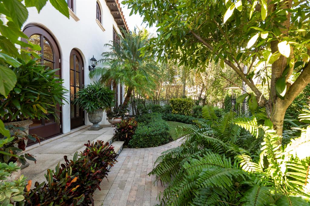 ROYAL PARK - Residential