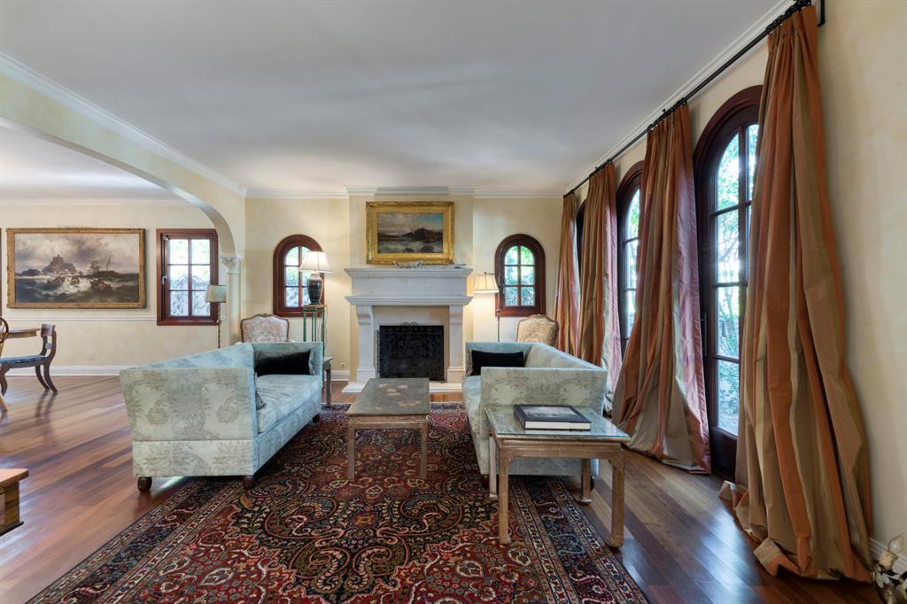 ROYAL PARK - Residential