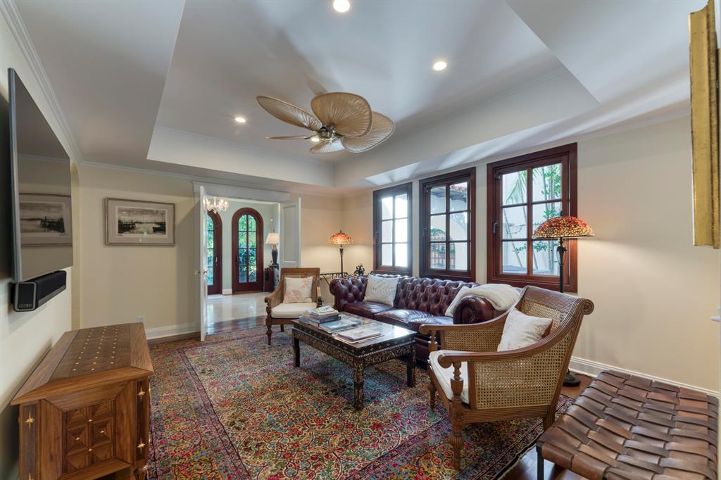 ROYAL PARK - Residential