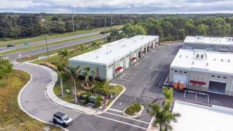 7040 SE Federal Highway 8 Hobe Sound FL 33455