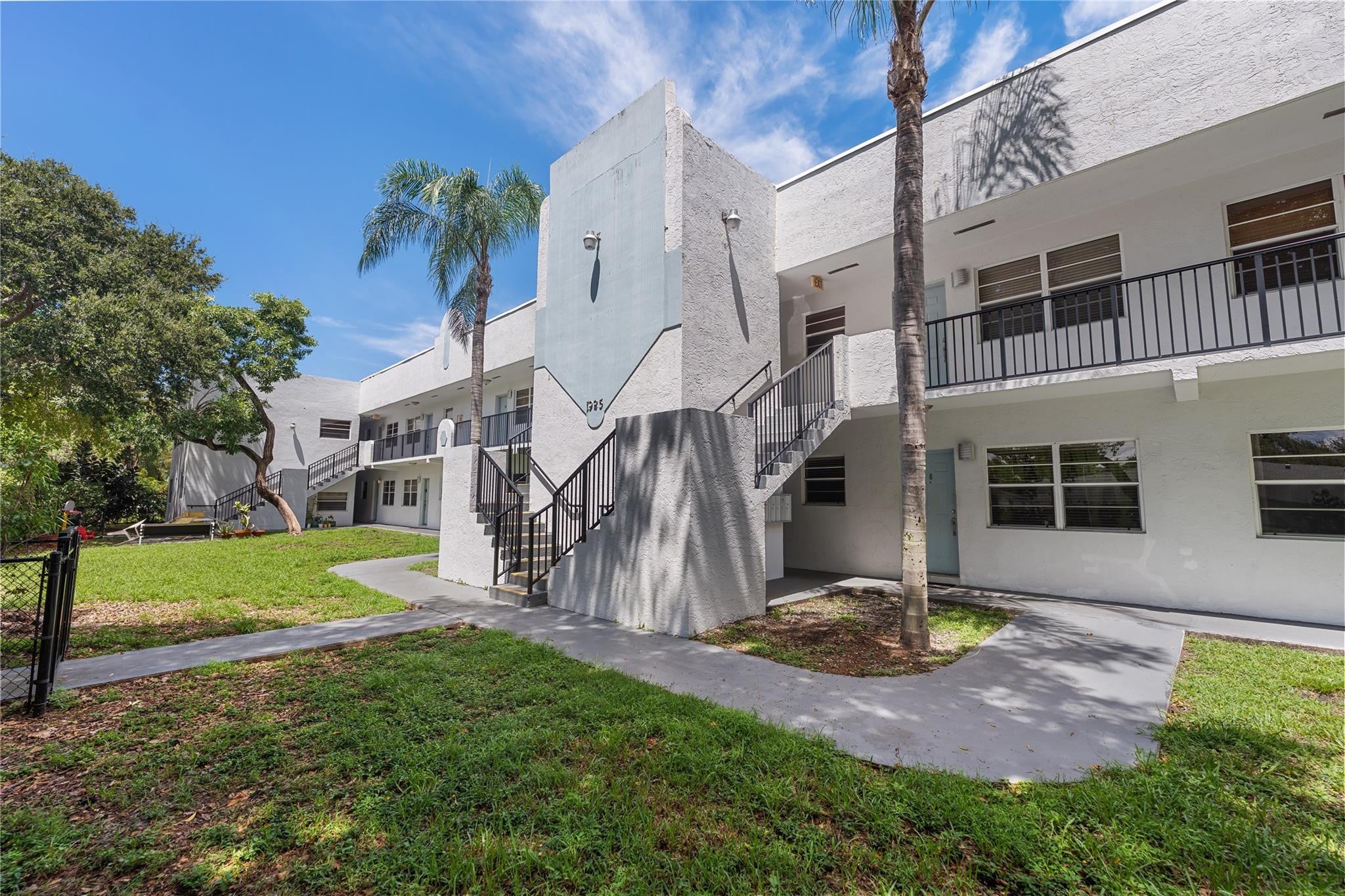 1925 Madison Street 14, Hollywood FL 33020