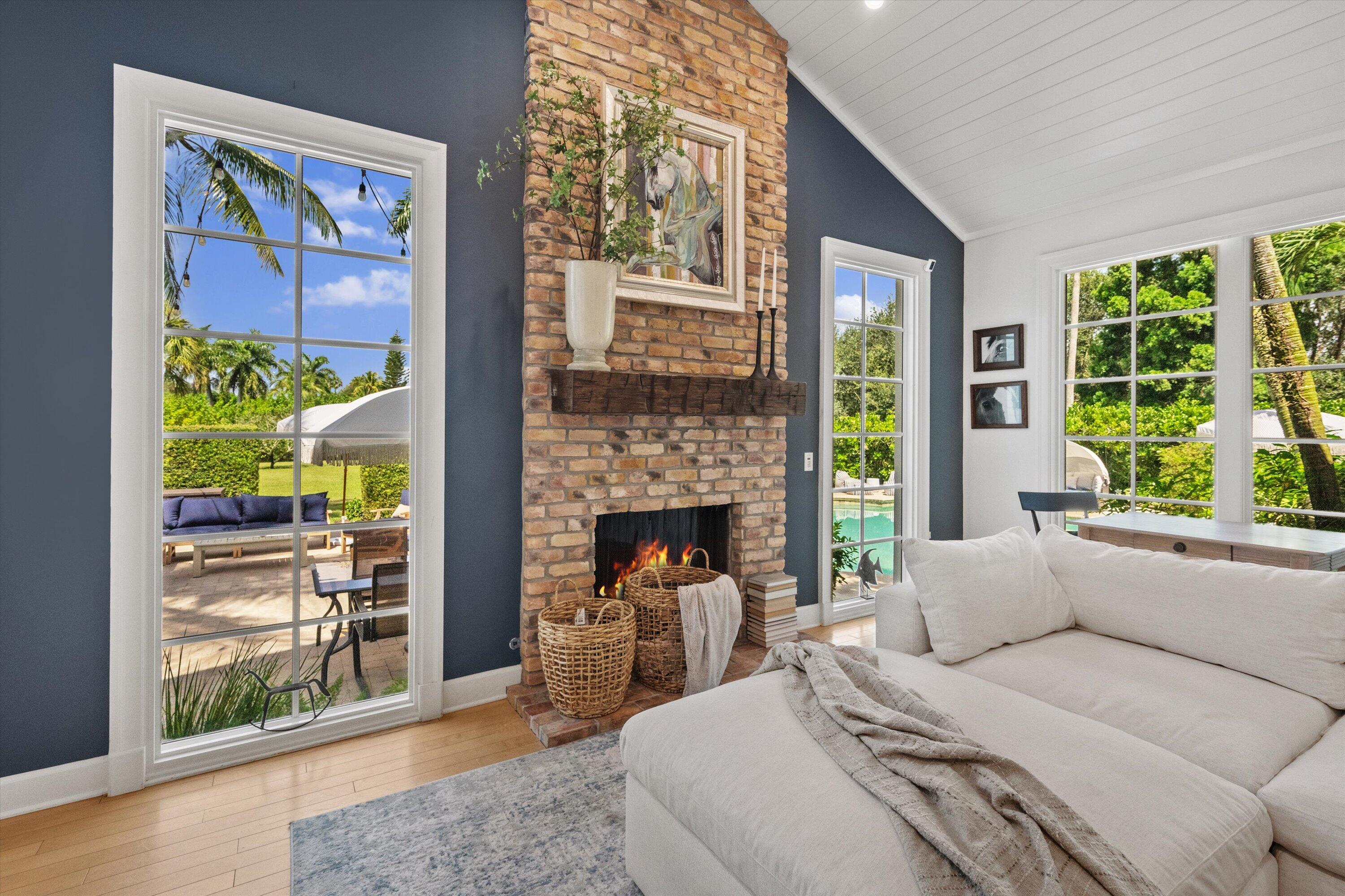 PADDOCK PARK 2 OF WELLINGTON - Residential