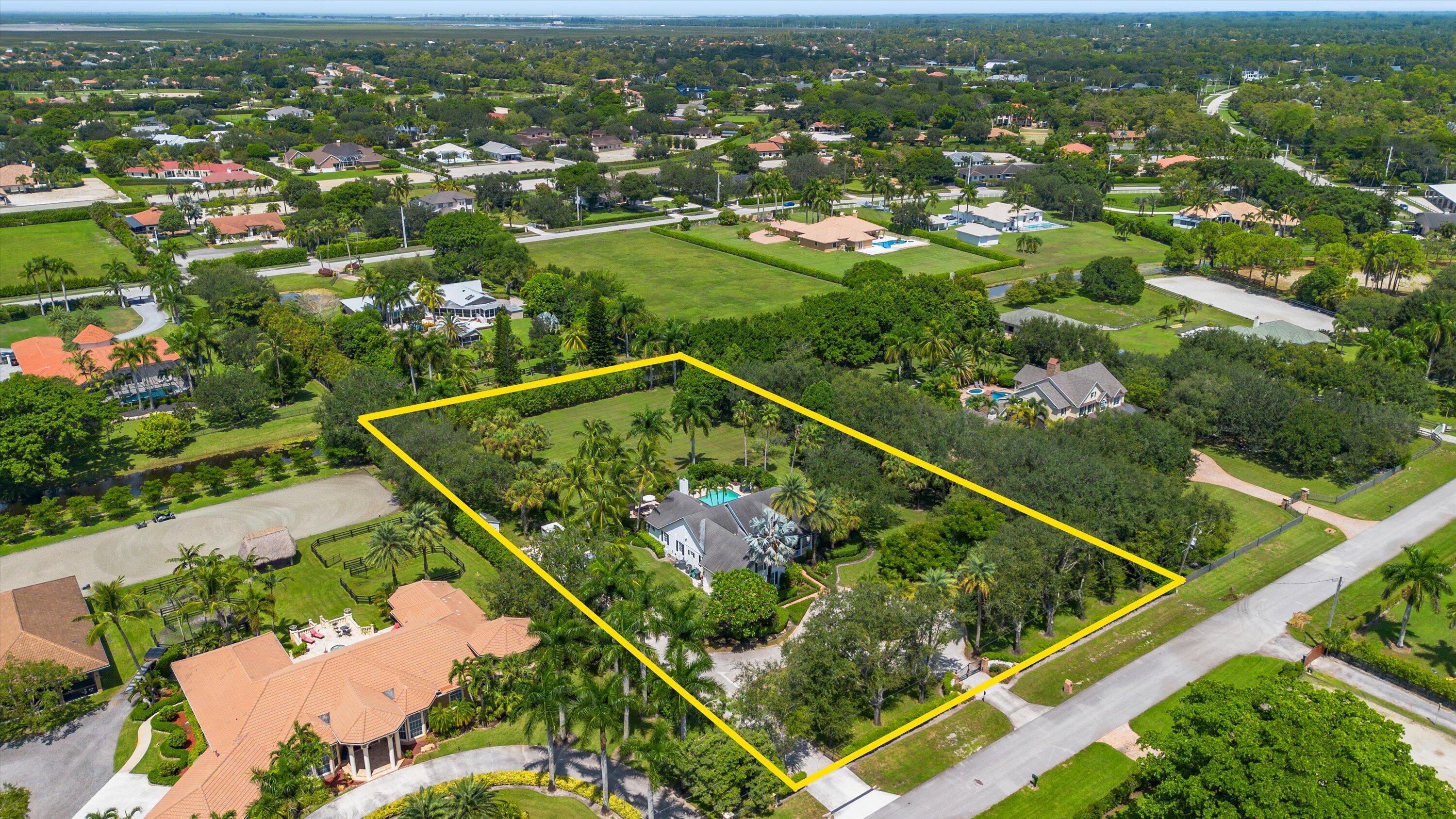 PADDOCK PARK 2 OF WELLINGTON - Residential