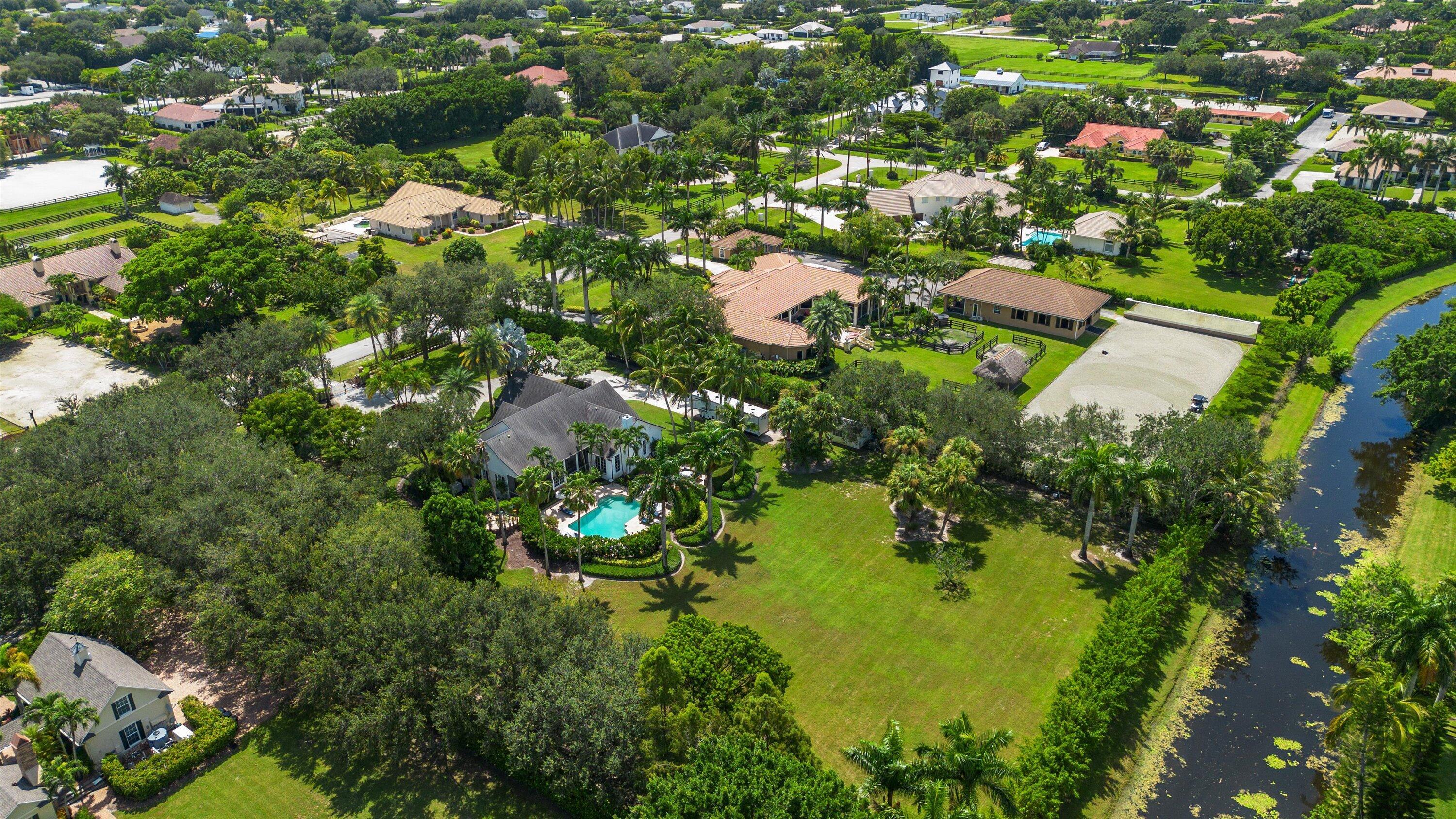 PADDOCK PARK 2 OF WELLINGTON - Residential