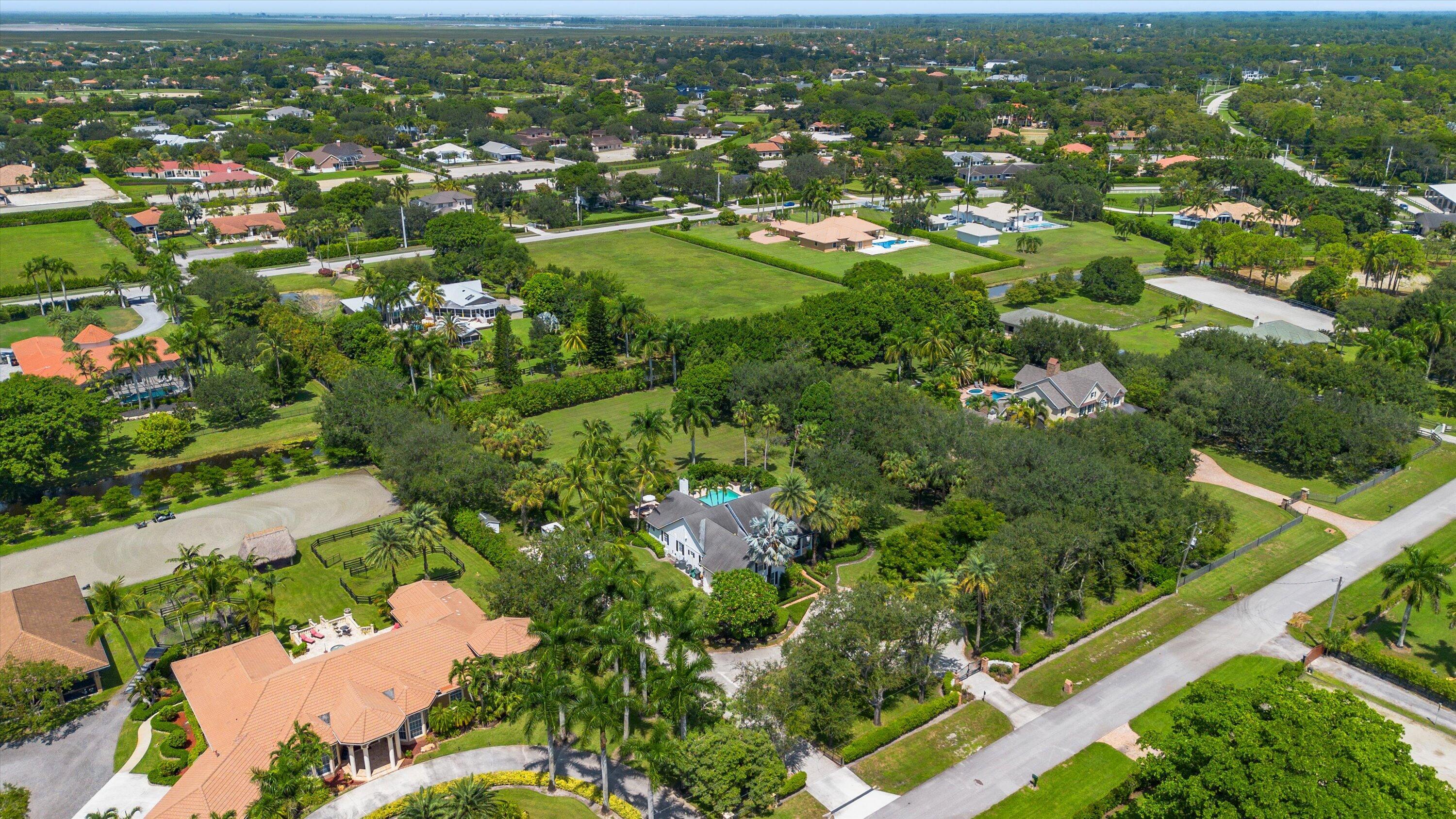 PADDOCK PARK 2 OF WELLINGTON - Residential