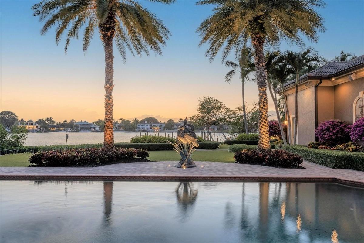 RIVERSIDE ON THE LOXAHATCHEE - Residential