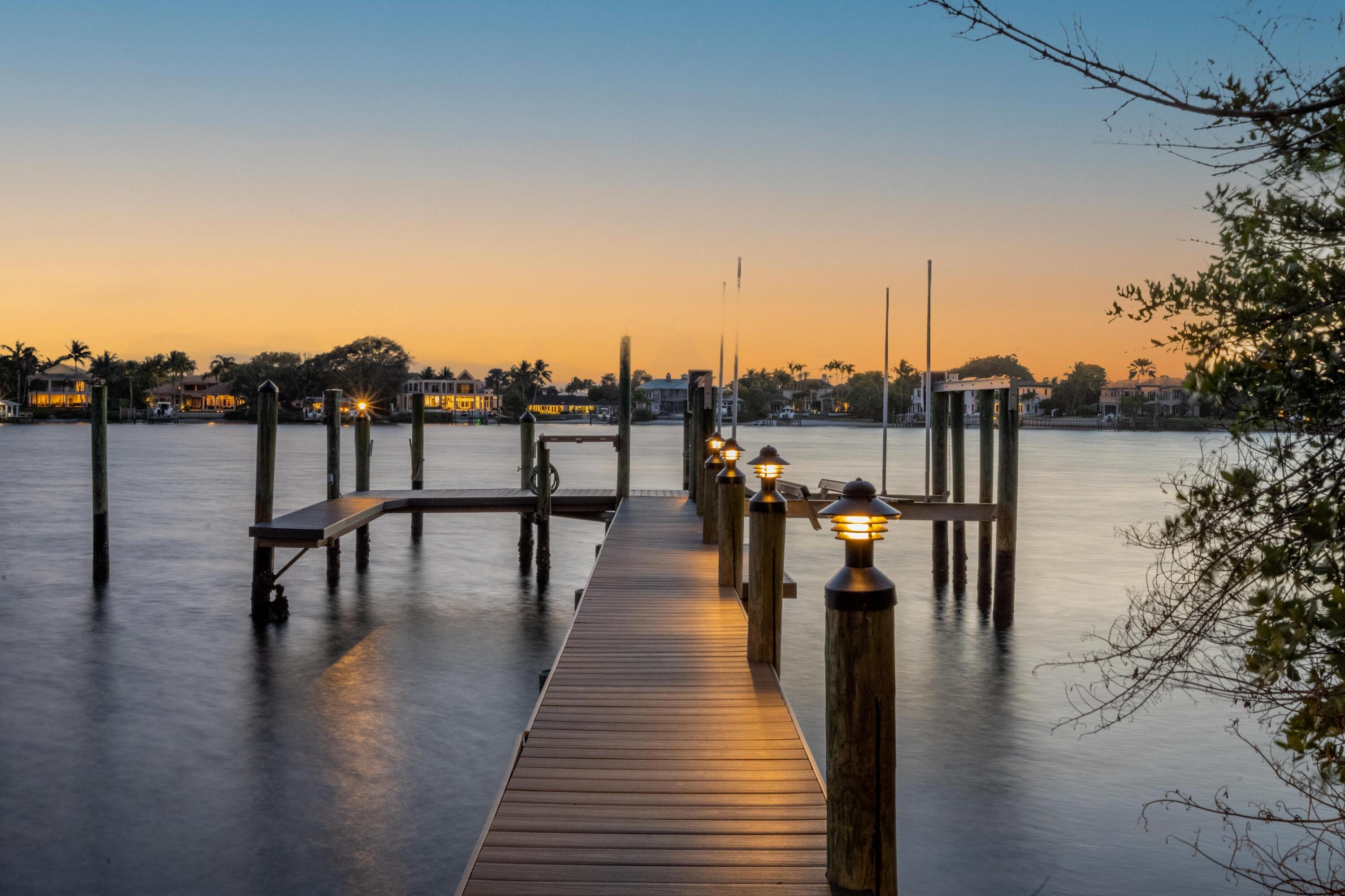 RIVERSIDE ON THE LOXAHATCHEE - Residential