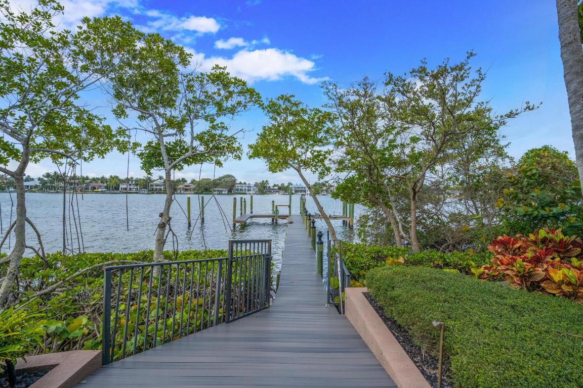 RIVERSIDE ON THE LOXAHATCHEE - Residential