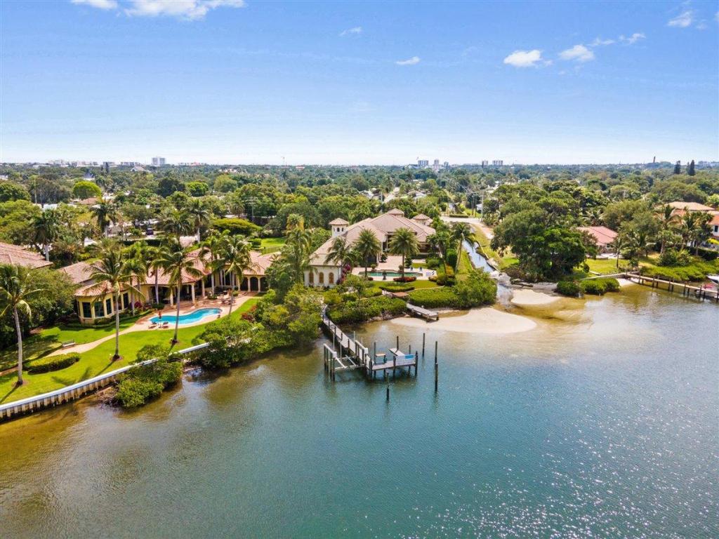 RIVERSIDE ON THE LOXAHATCHEE - Residential