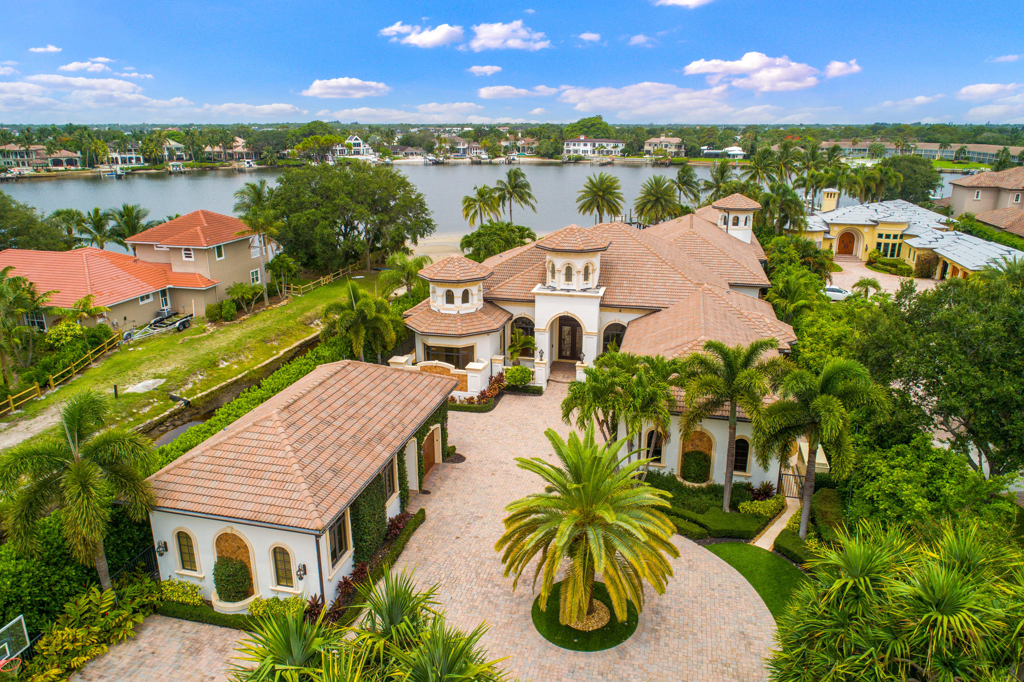 RIVERSIDE ON THE LOXAHATCHEE - Residential
