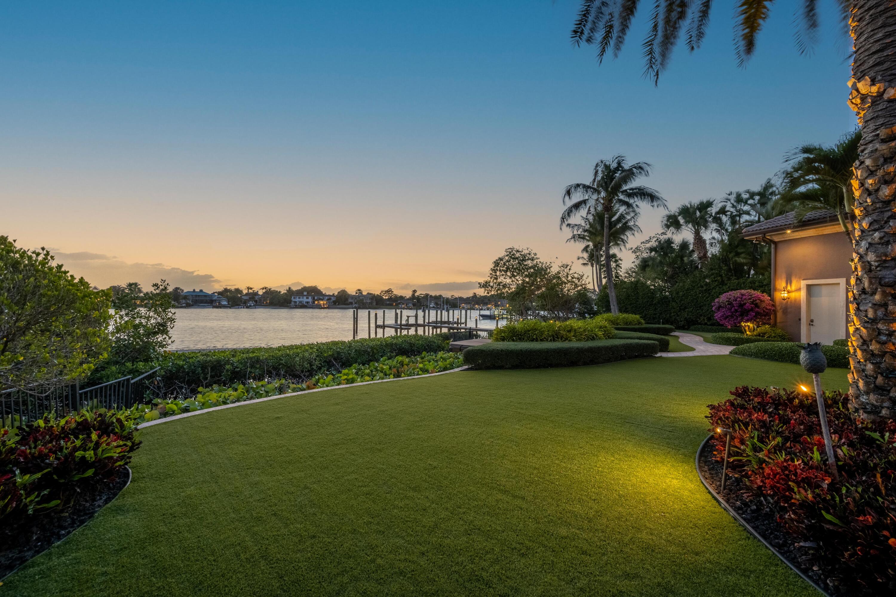RIVERSIDE ON THE LOXAHATCHEE - Residential