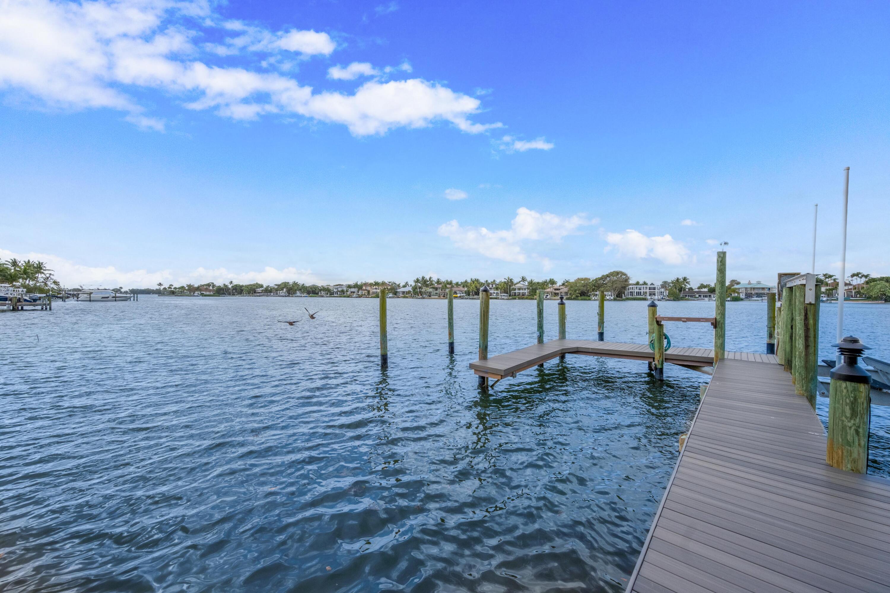 RIVERSIDE ON THE LOXAHATCHEE - Residential