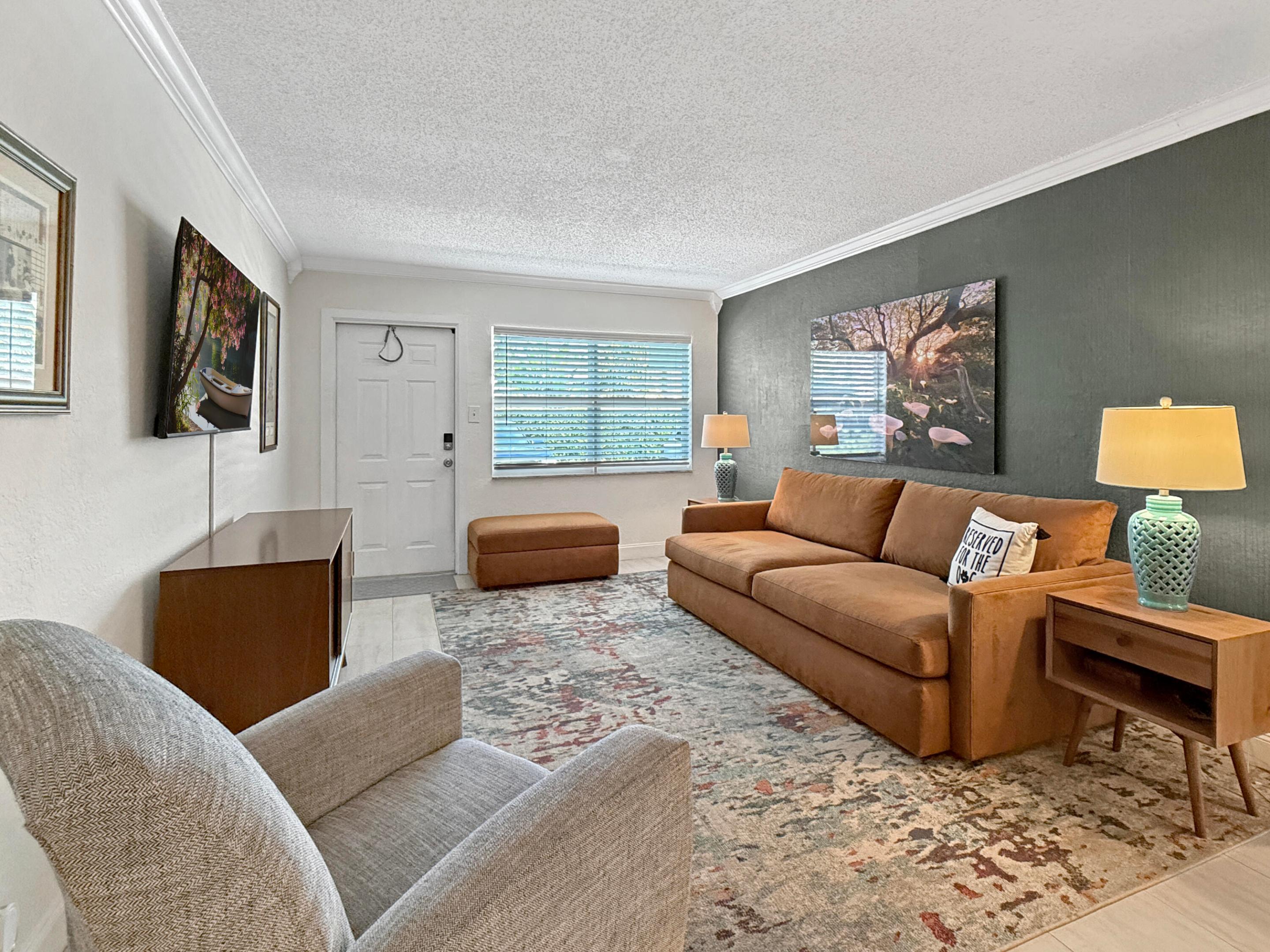 2607 NE 8th Avenue 53