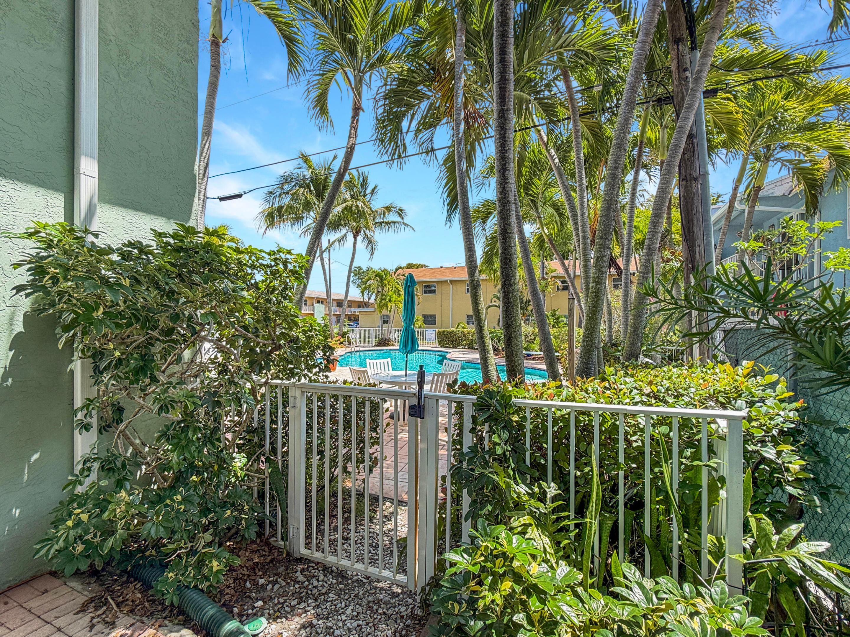 WILTON VILLAGE CONDO - Residential