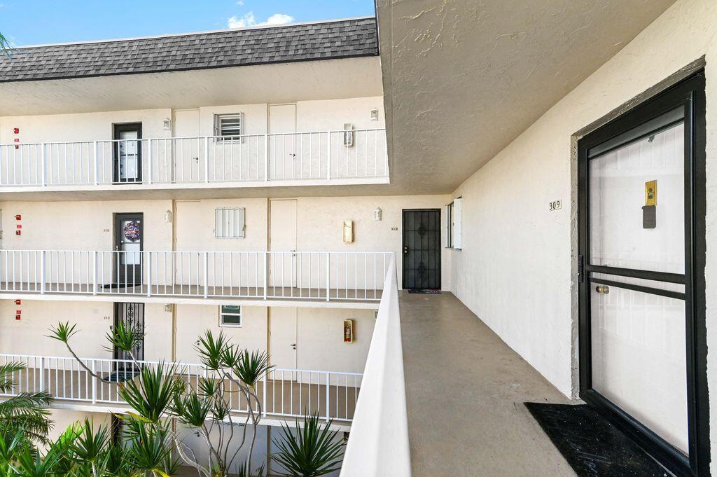 BRITTANY - Residential Lease