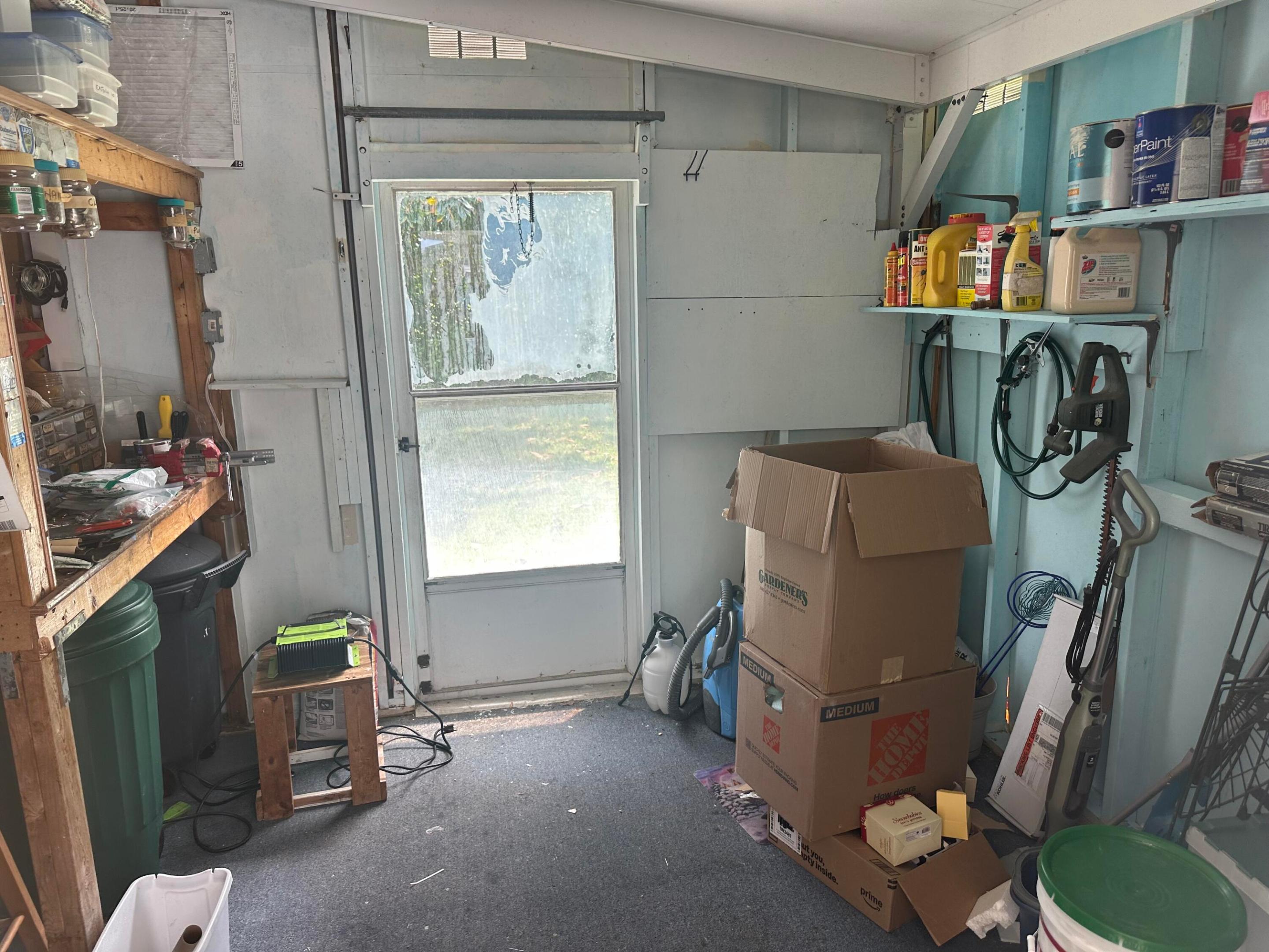 TROPICAL ISLES - Residential