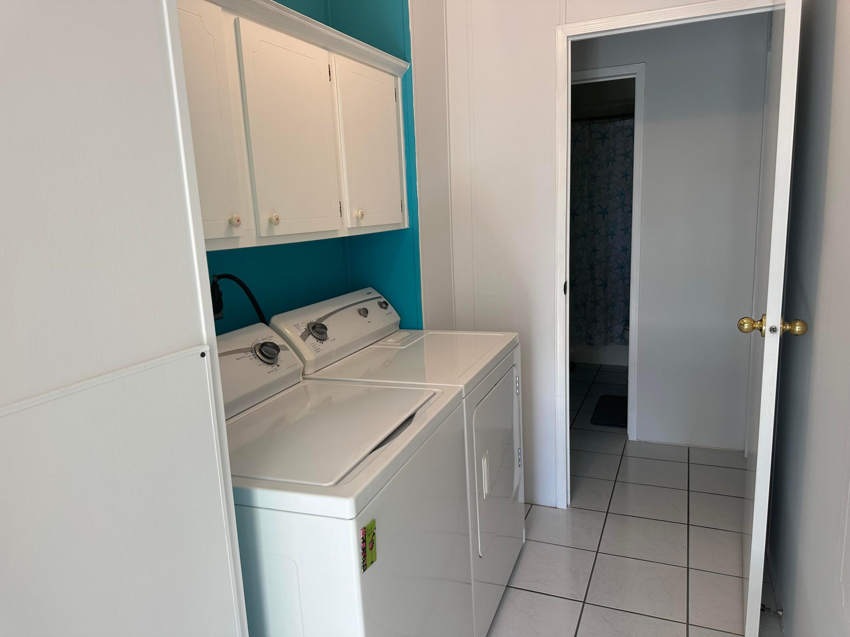 TROPICAL ISLES - Residential