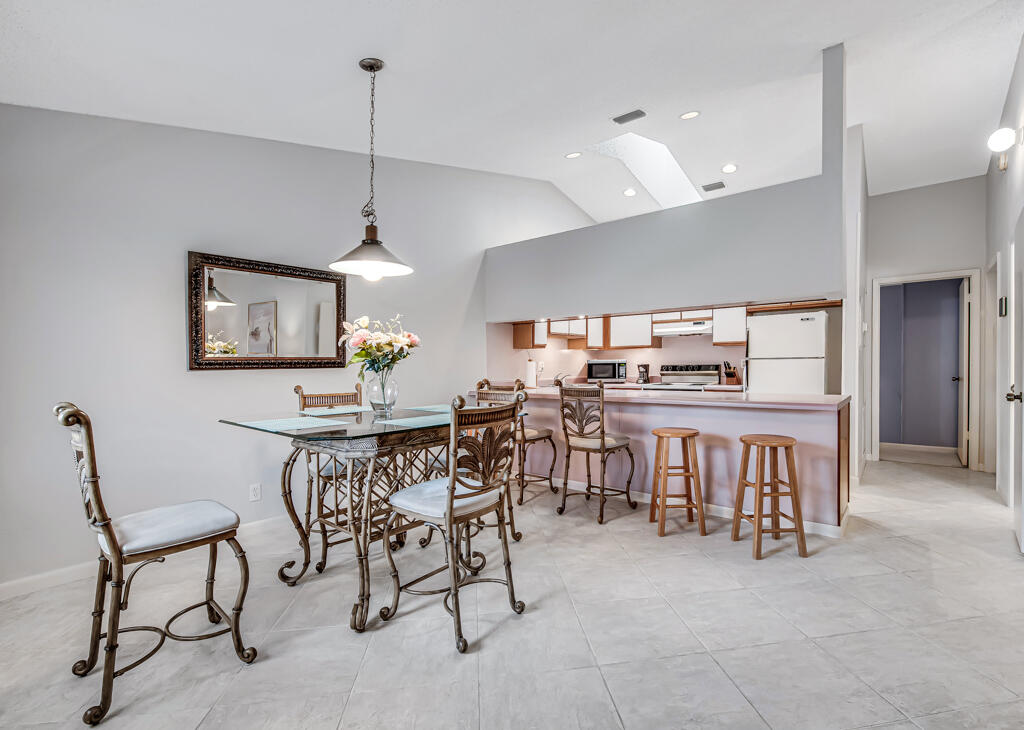 815 Andrew Redding Road 202