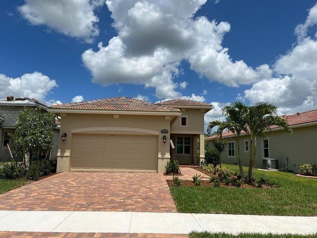 Photo of 11479 SW Visconti Way, Port St Lucie, FL 34986 (MLS # F10430938)