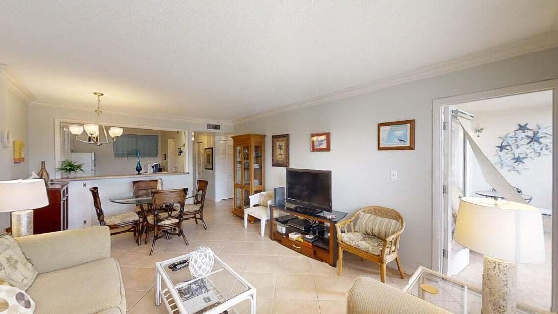 LAKE CLARKE GARDENS CONDO 9 - Residential