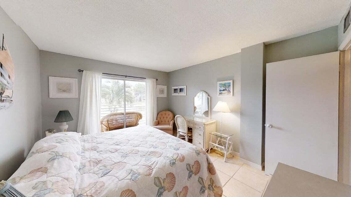 LAKE CLARKE GARDENS CONDO 9 - Residential