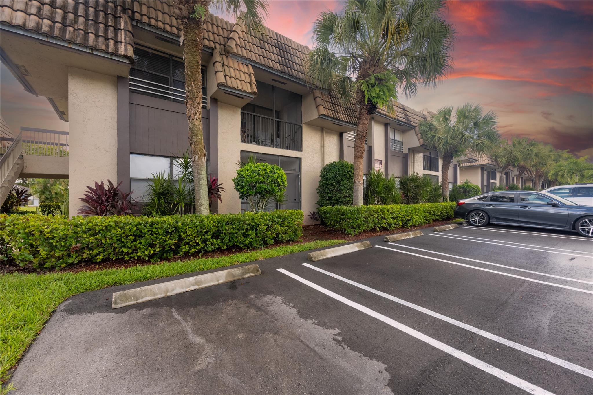Welcome to this charming 2/2 ground-floor condo, perfect for all ages! This home is surrounded by top-rated schools and offers both comfort and convenience. Step into a bright, open living space. Enjoy the beautifully manicured grounds and lush landscaping right from your private, screened-in patio complete with an extra storage room. The split-bedroom floor plan provides privacy, while the master suite features a roomy walk-in closet. In-unit washer and dryer, spacious, very roomie rooms, prime location close to shopping and daily conveniences, Investor and pet friendly community, amenities include, community pool, BBQ/picnic area,
Playground. Rent immediately! HOA covers water, sewer, trash, exterior maintenance, insurance, pool, and roof. Make your appointment today, you’ll love it!