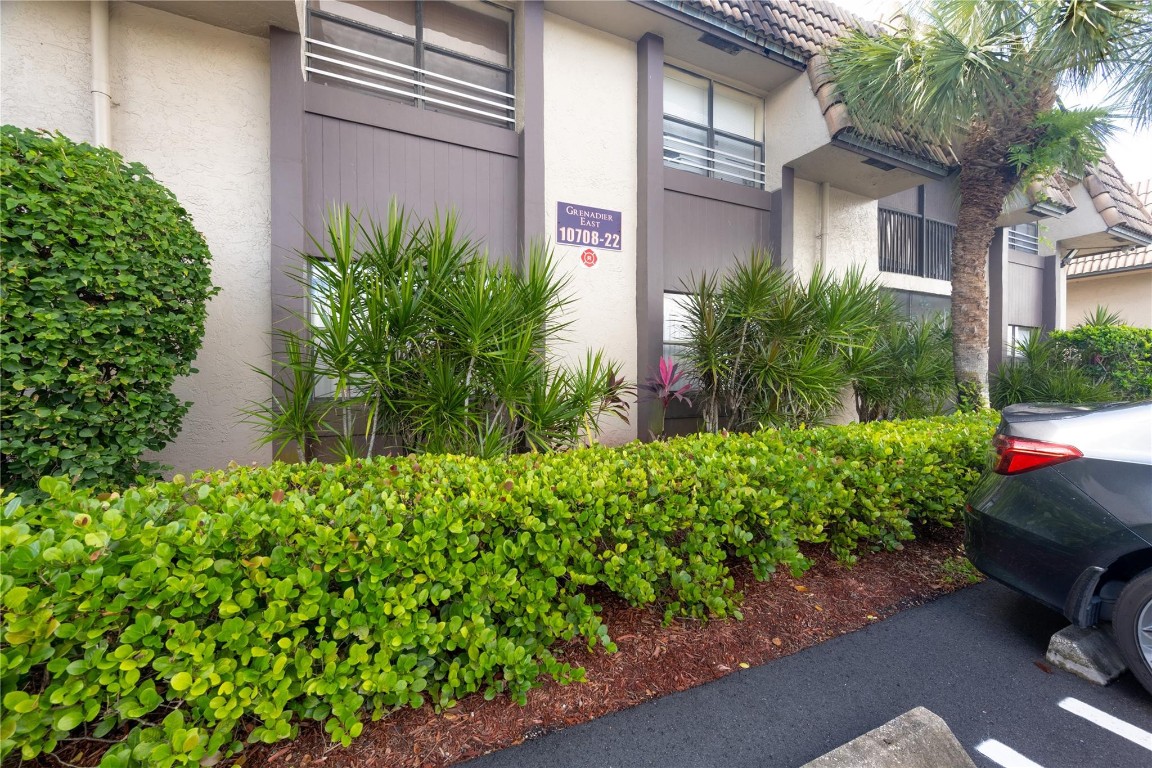 GRENADIER EAST CONDO - Residential