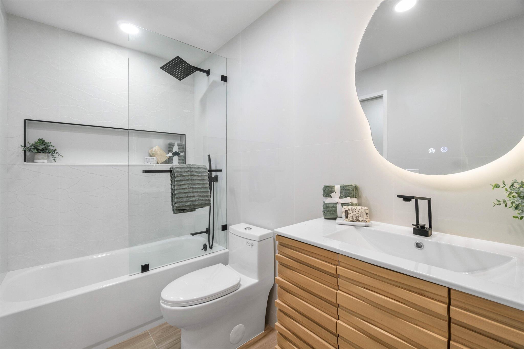 CHAPEL HILL - Residential