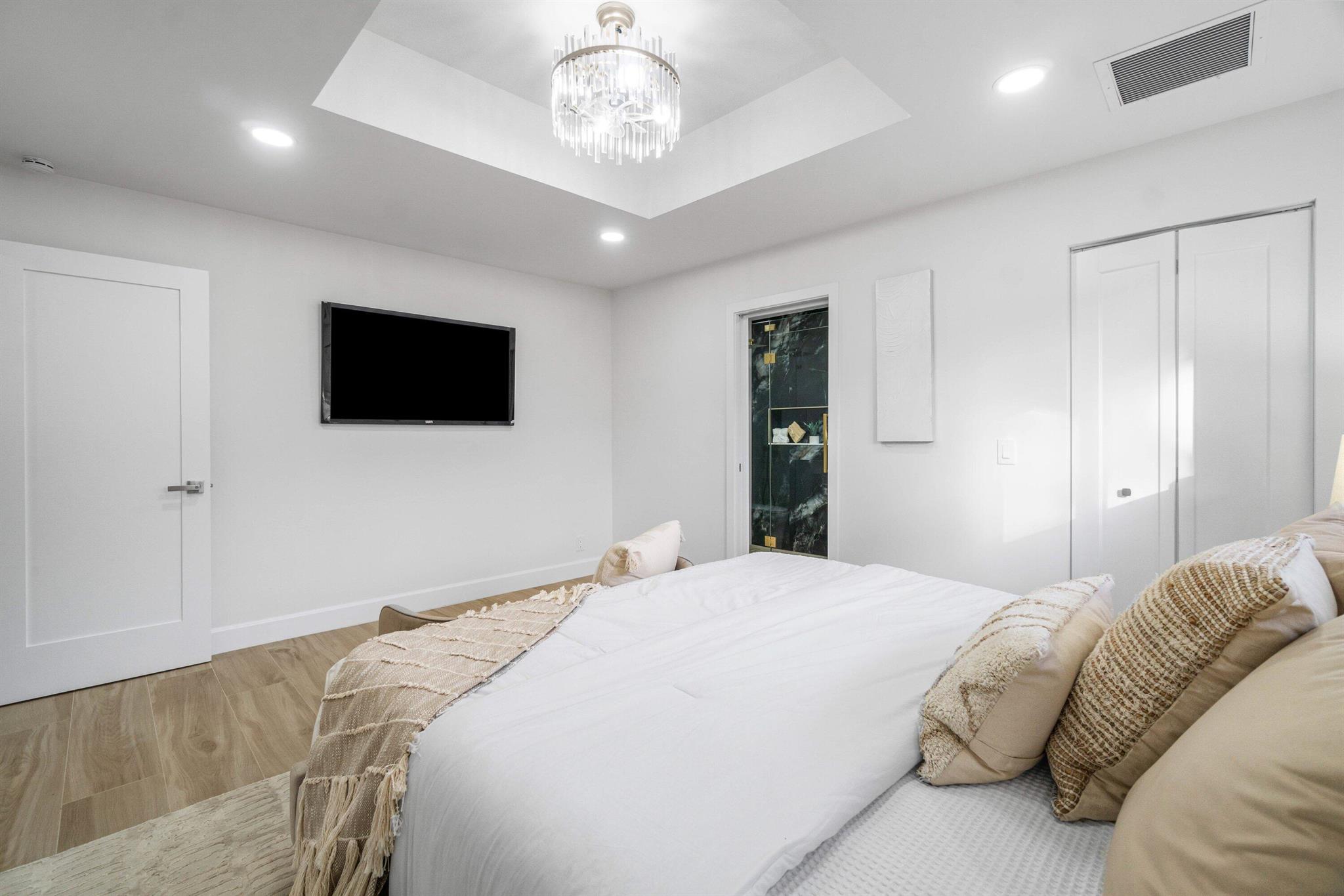 CHAPEL HILL - Residential