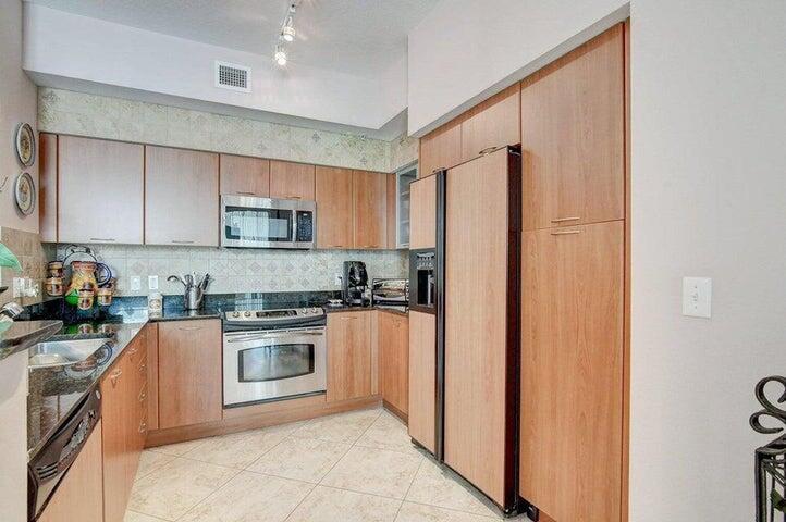 MARINA VILLAGE AT BOYNTON BEACH CONDO - Residential Lease