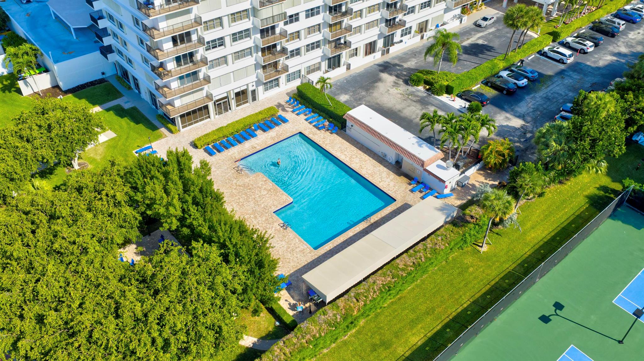 BOCA TOWERS CONDO PORTION - Residential Lease