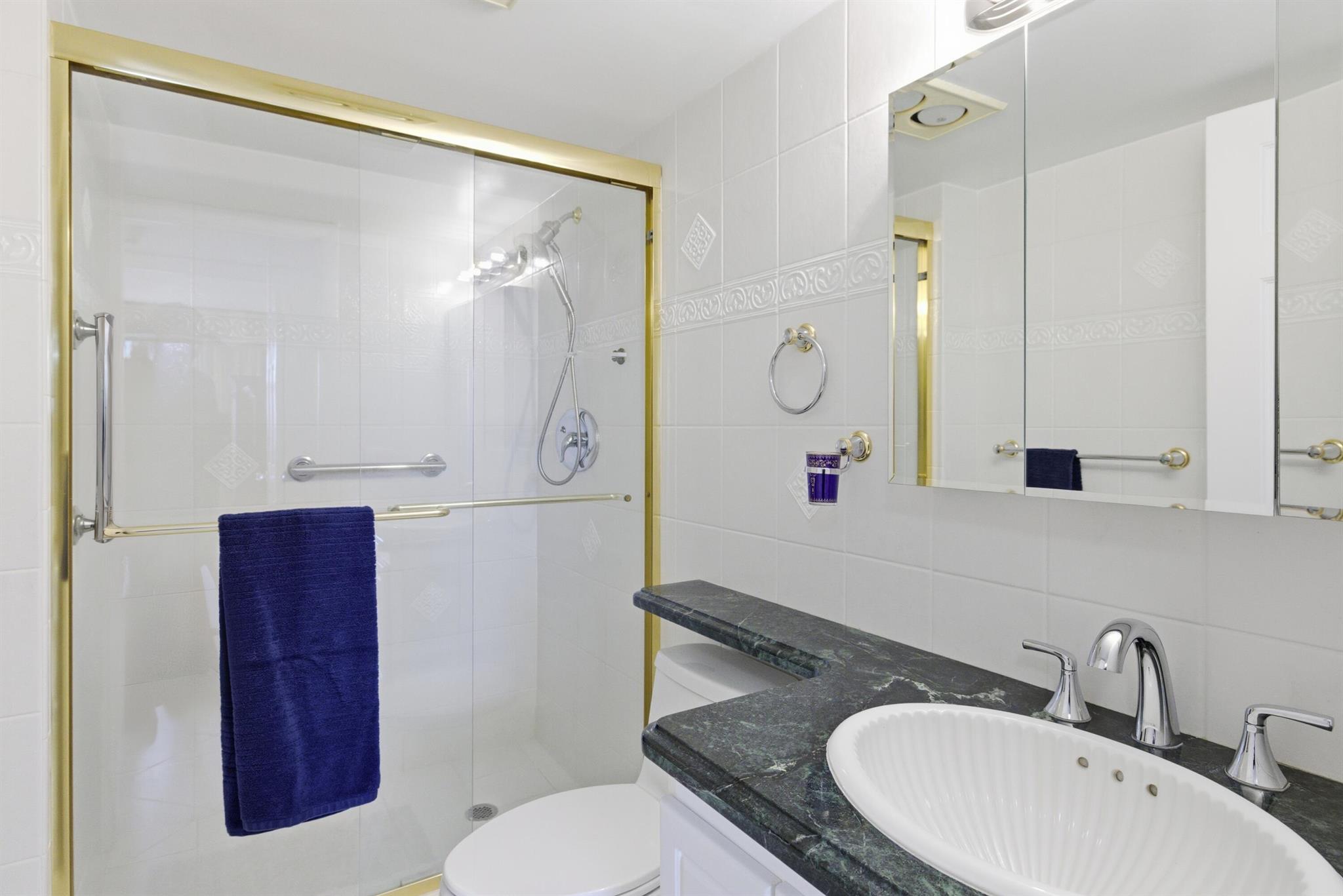 BOCA TOWERS CONDO PORTION - Residential Lease